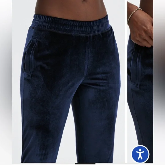 🆕 Fabletics Velour Joggers in Navy - Picture 6 of 7